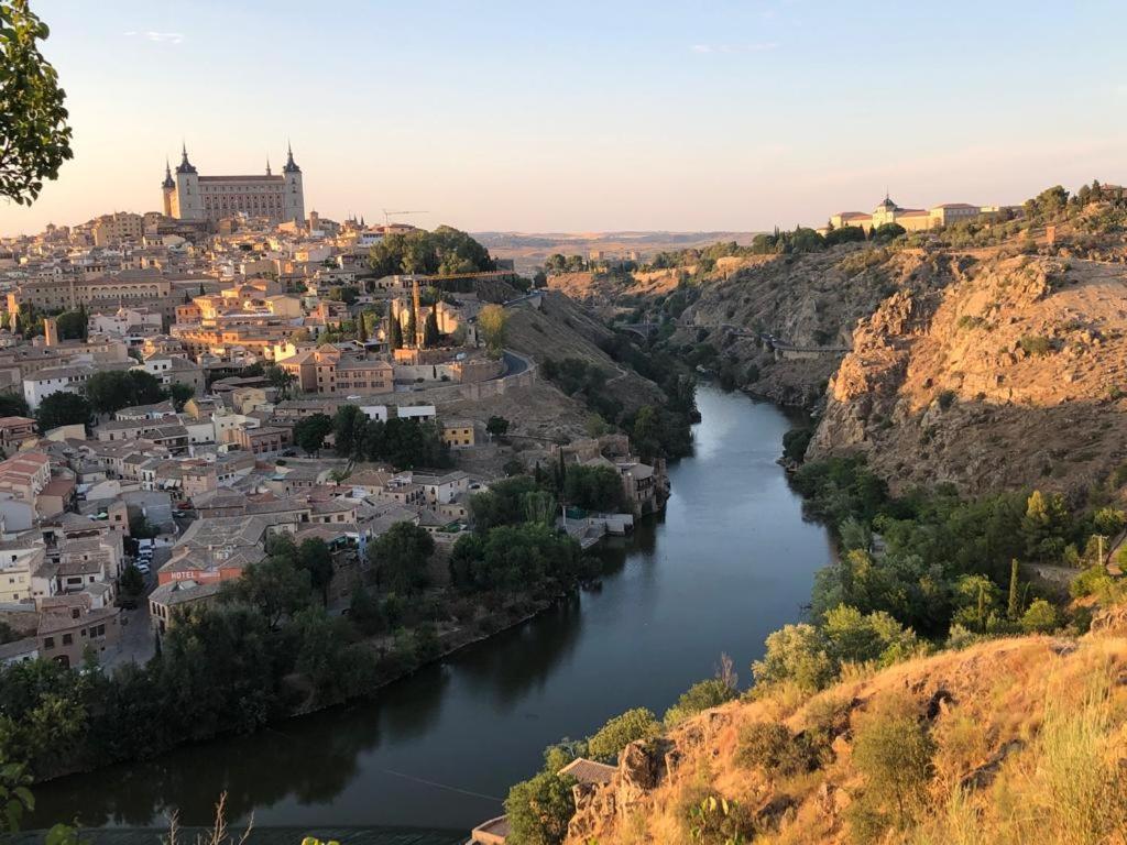 Toledo Ciudad De Las Tres Culturas , Un Lugar Para Disfrutar Todas Las Familias Con Sus Hijos " Desayuno Incluido" Villamiel de Toledo Eksteriør billede